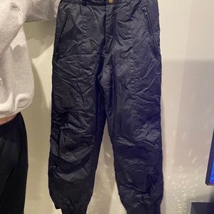 Vintage Ski Pants - OSSI SKIWEAR - Ladies 6 - fits like a small - 100% nylon